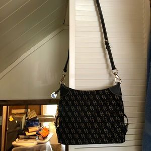 dooney & bourke cross body